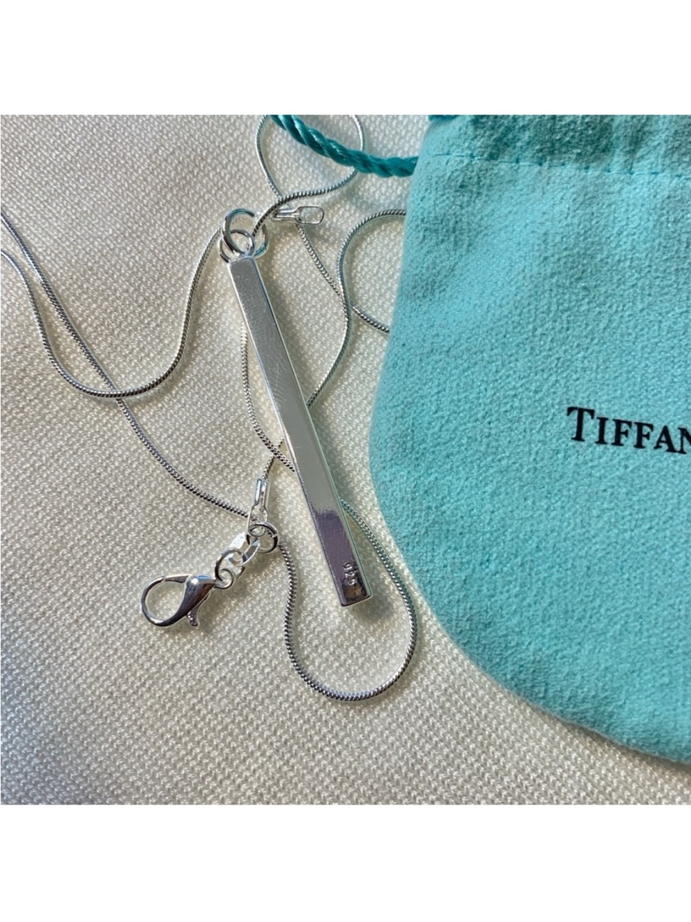 Brand New genuine silver 925 bar
Necklace